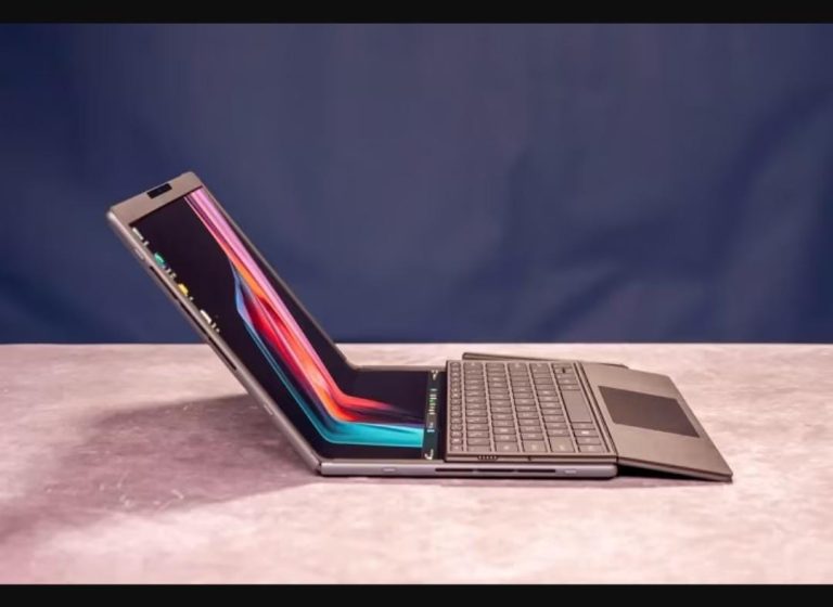 This is the world’s first foldable laptop, the price is equal to a car